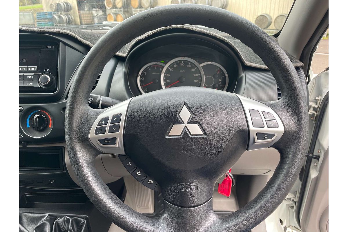 2014 Mitsubishi Triton GLX MN 4X4