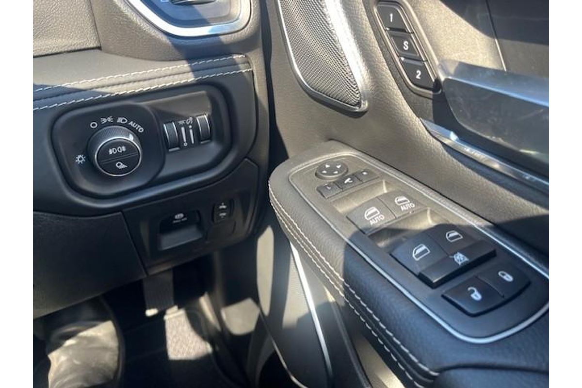 2024 RAM 1500 Laramie Sport RamBox DT 4X4 SWB
