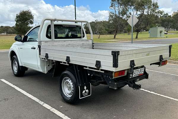 2017 Mitsubishi Triton GLX MQ 4X4