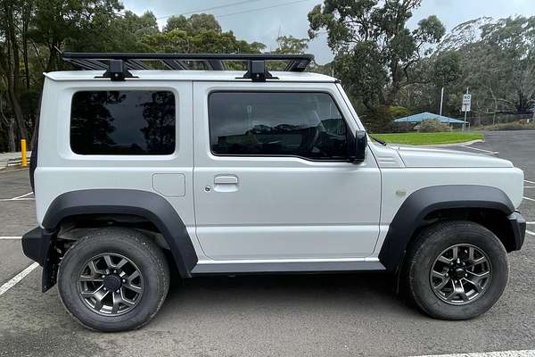 2022 Suzuki Jimny GLX GJ