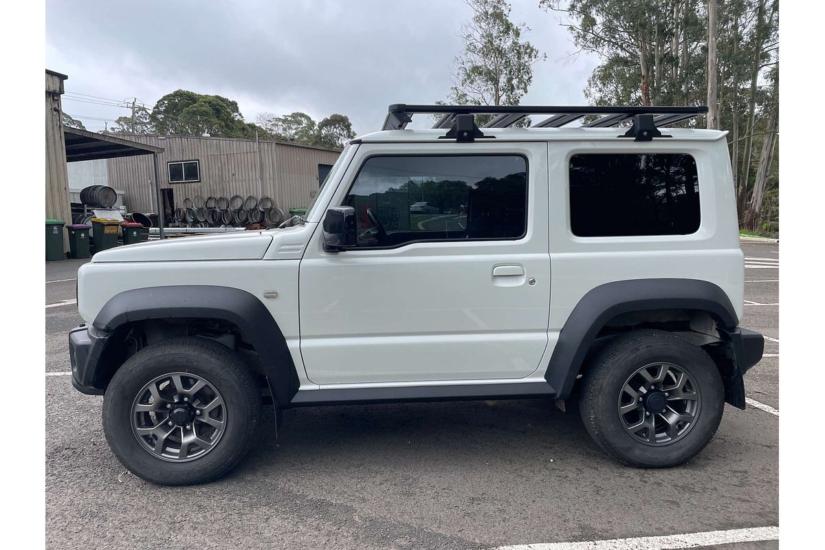 2022 Suzuki Jimny GLX GJ