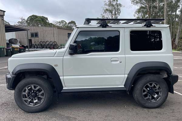 2022 Suzuki Jimny GLX GJ