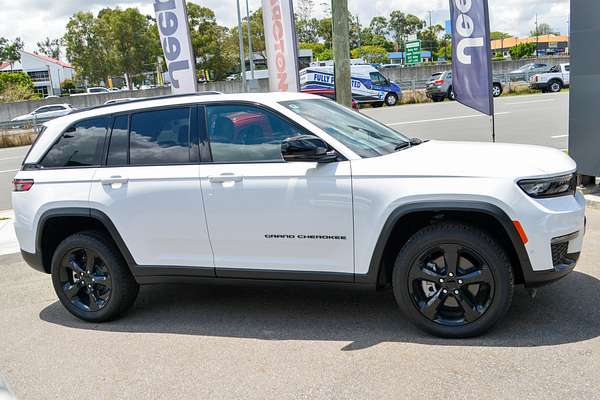 2023 Jeep Grand Cherokee Night Eagle WL