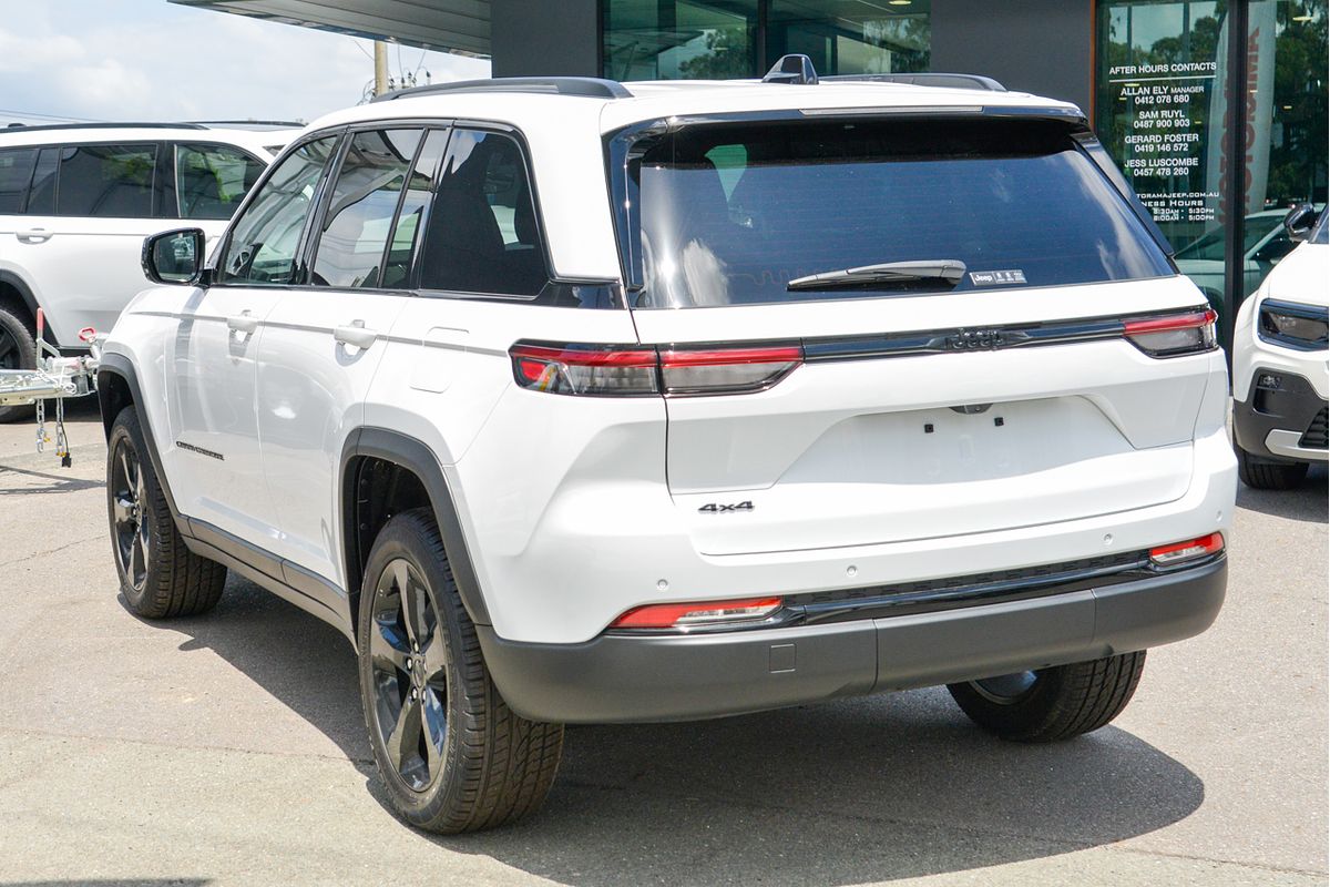 2023 Jeep Grand Cherokee Night Eagle WL