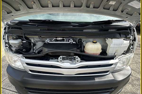 2012 Toyota HiAce Commuter KDH223R MY11 Upgrade