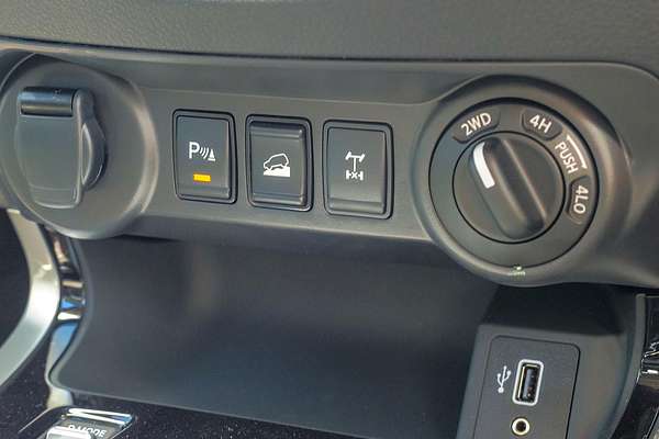 2024 Nissan Navara ST-X D23 4X4