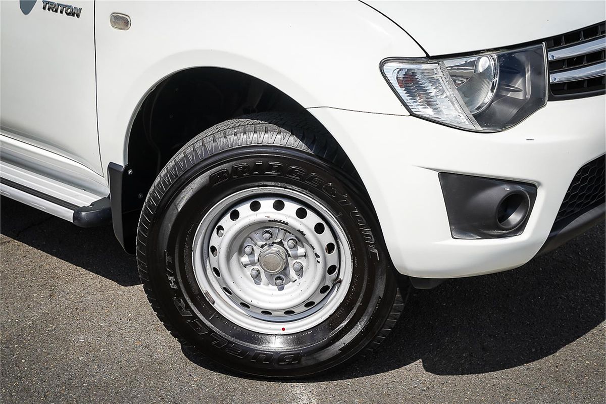 2012 Mitsubishi Triton GLX MN Rear Wheel Drive