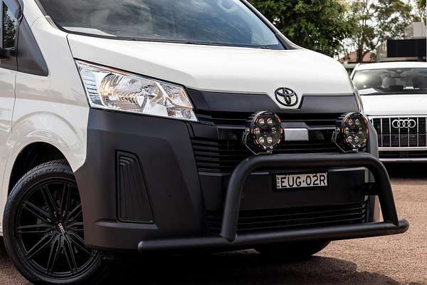 2022 Toyota Hiace GDH300R