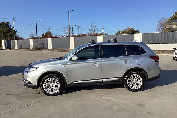 2021 Mitsubishi Outlander ES ZL