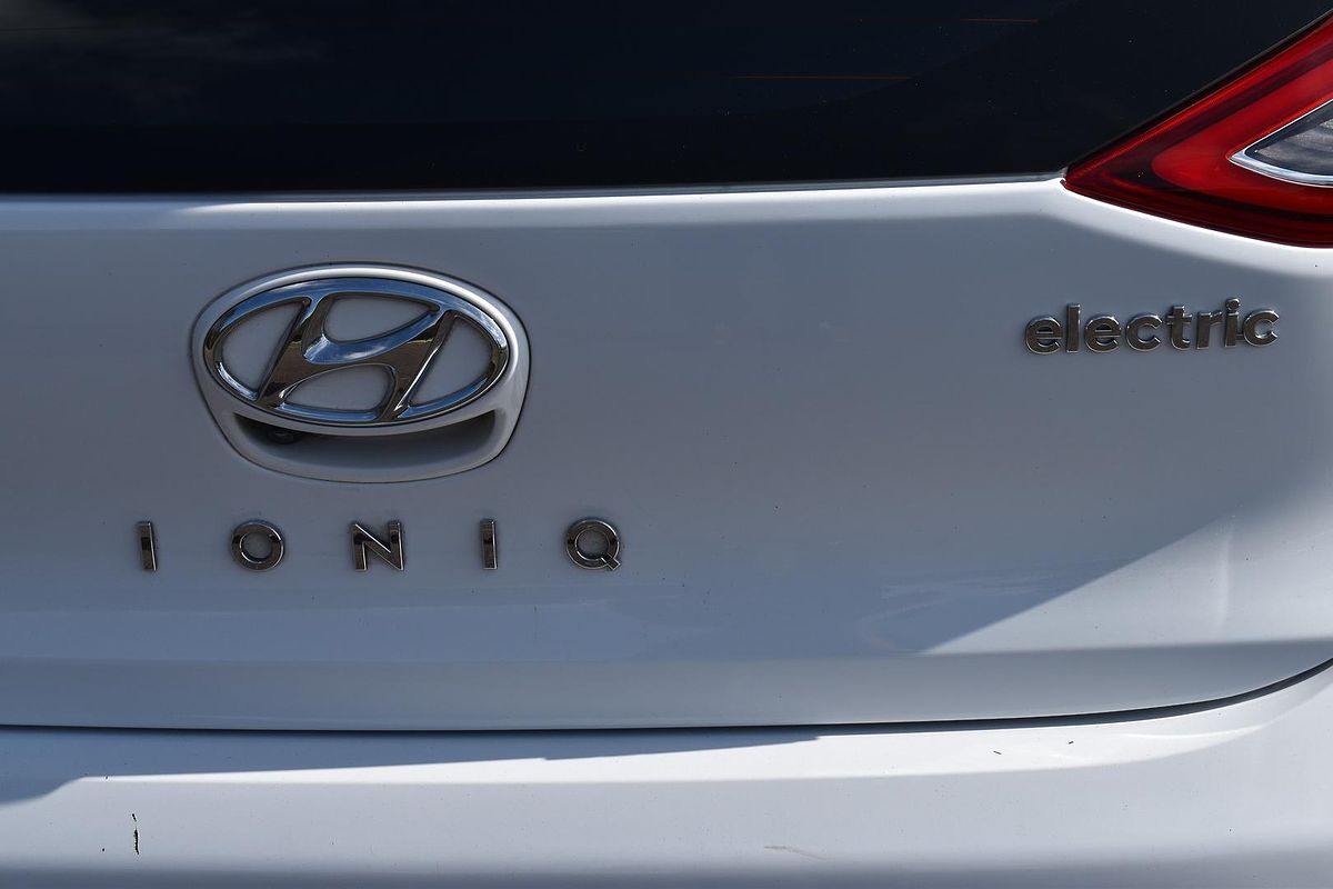 2019 Hyundai IONIQ Electric Elite AE.2