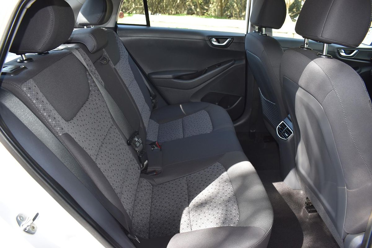 2019 Hyundai IONIQ Electric Elite AE.2