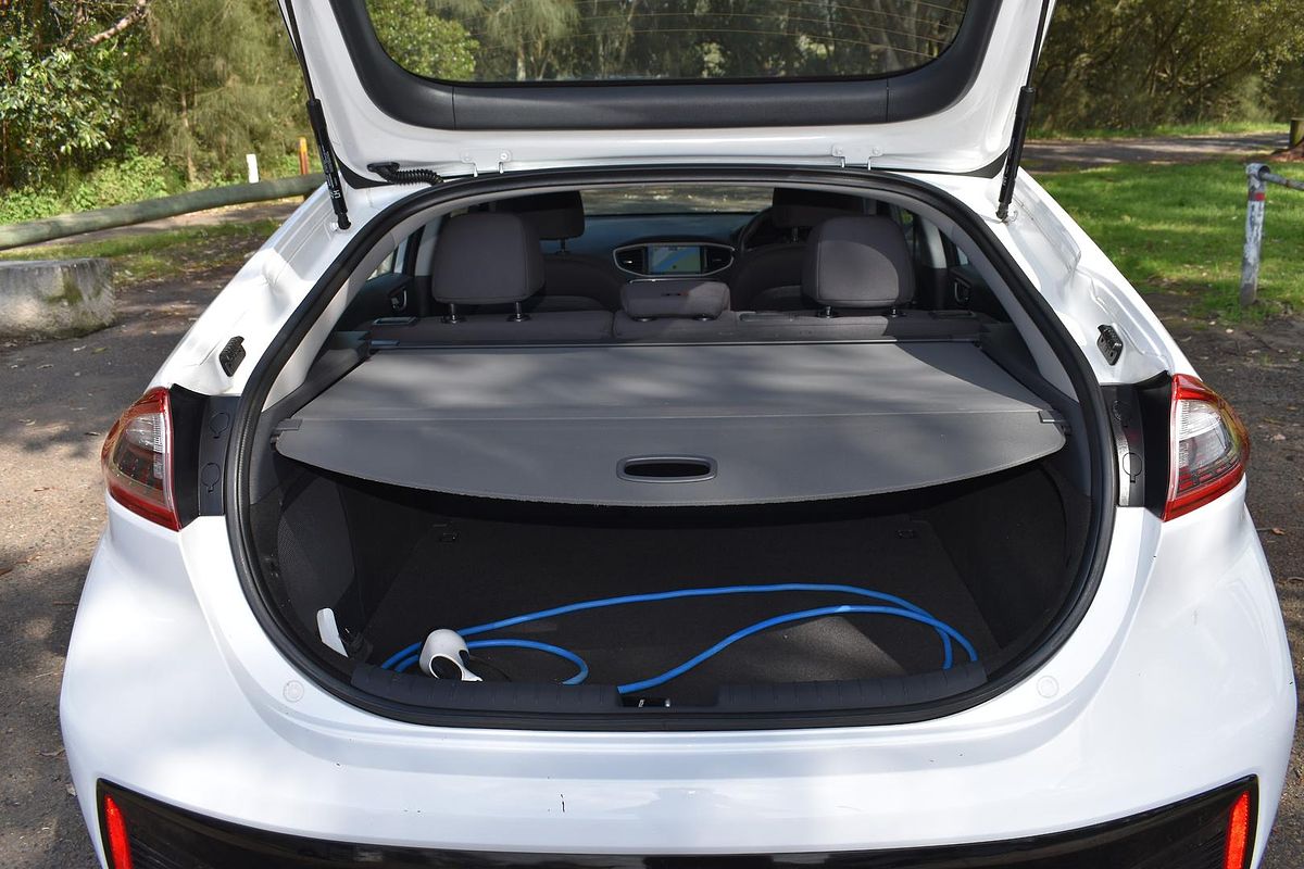 2019 Hyundai IONIQ Electric Elite AE.2