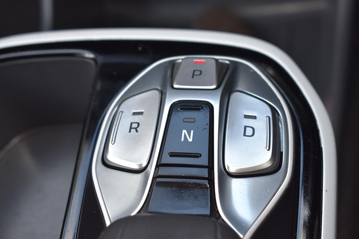 2019 Hyundai IONIQ Electric Elite AE.2
