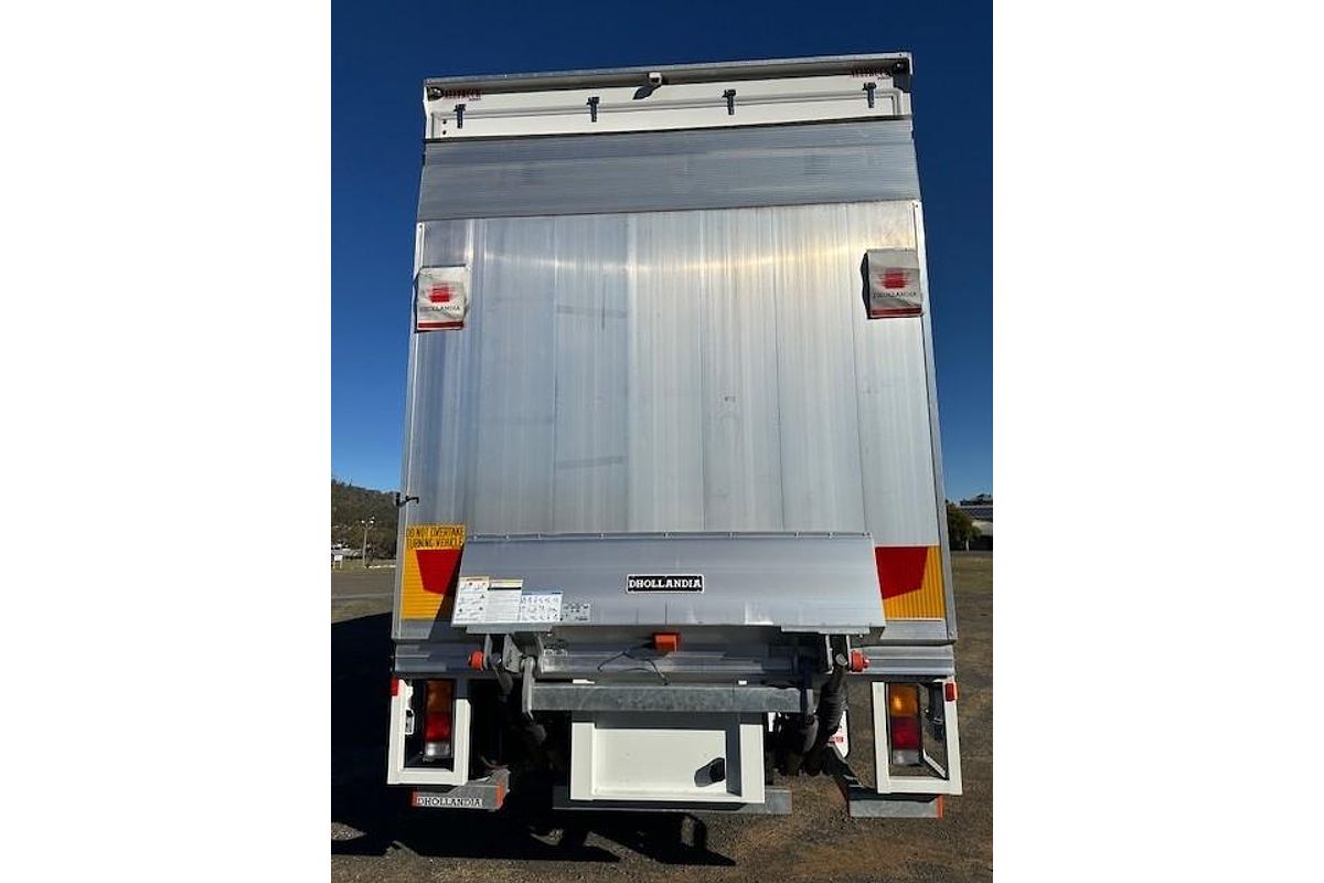 2023 Fuso Fighter 2427 2427 6x4