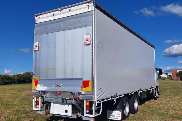 2023 Fuso Fighter 2427 2427 6x4