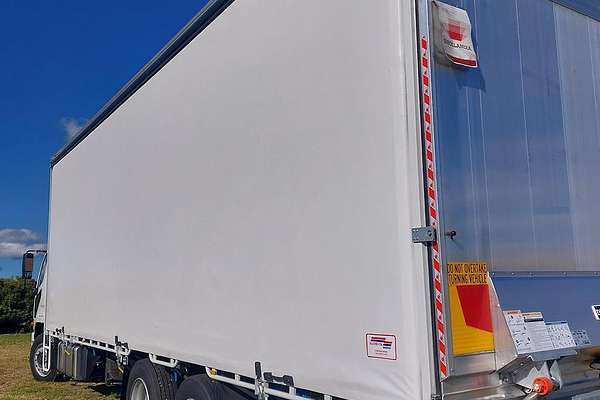 2023 Fuso Fighter 2427 2427 6x4