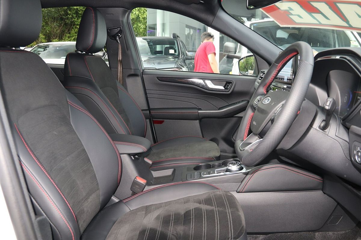 2023 Ford Escape ST-Line PHEV ZH