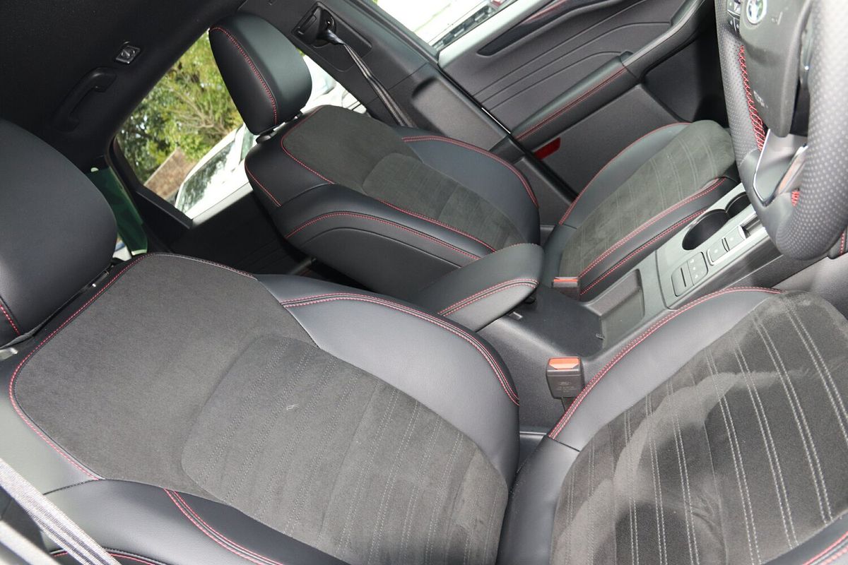 2023 Ford Escape ST-Line PHEV ZH