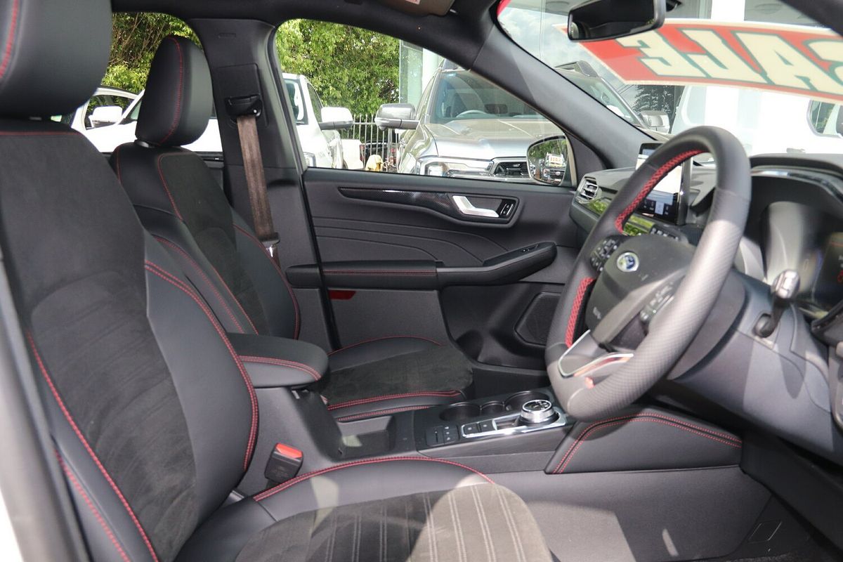 2023 Ford Escape ST-Line PHEV ZH