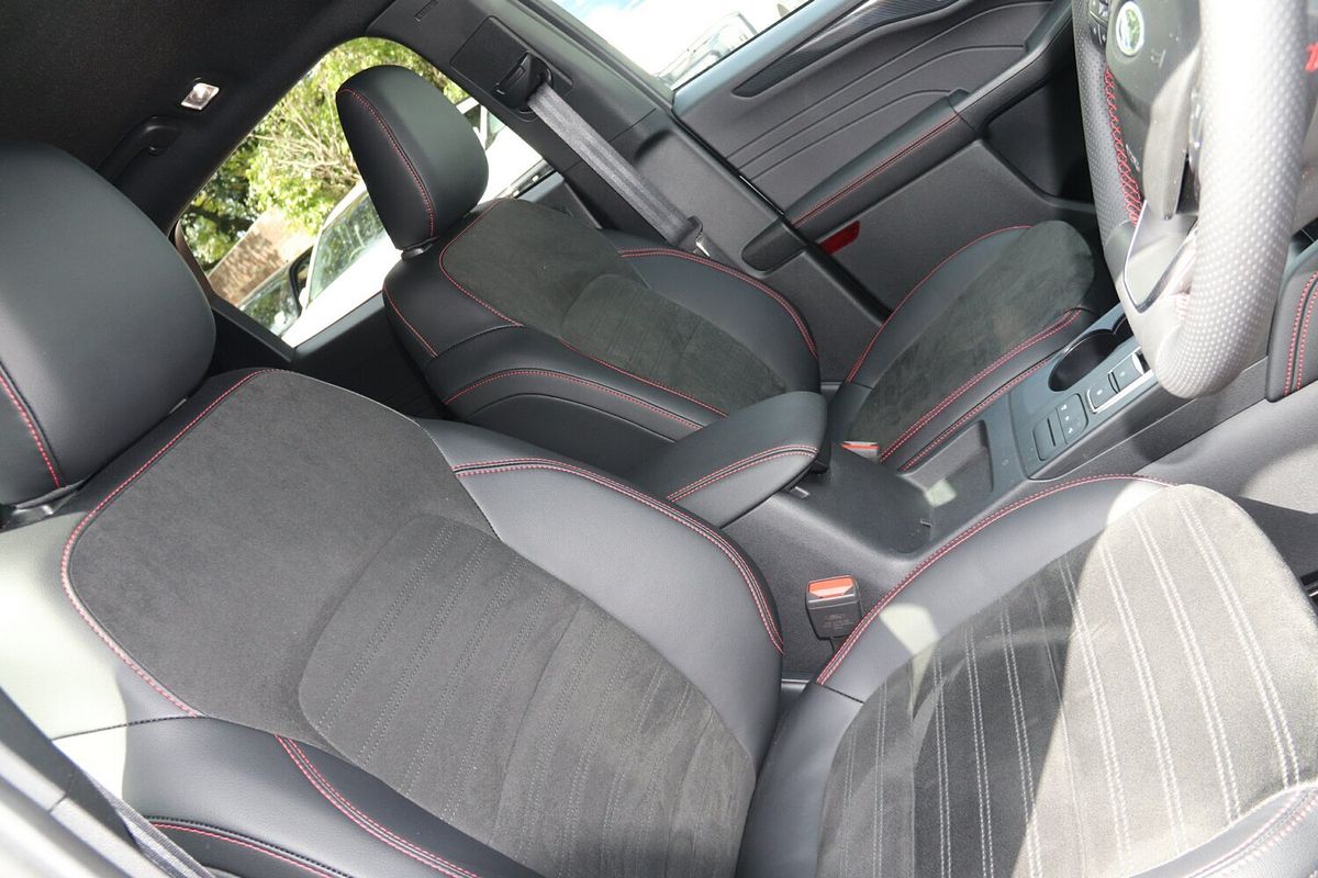 2023 Ford Escape ST-Line PHEV ZH
