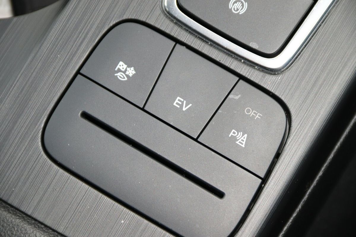 2023 Ford Escape ST-Line PHEV ZH