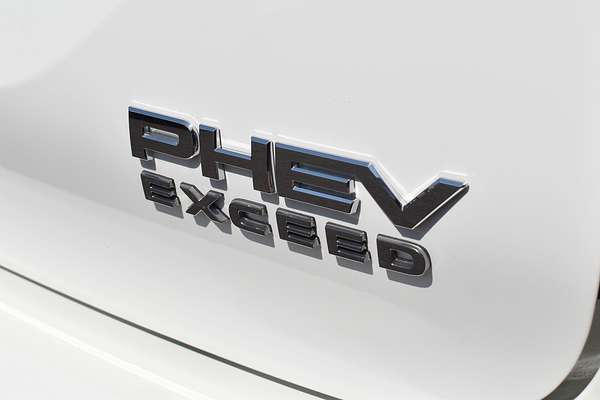 2024 Mitsubishi Outlander PHEV Exceed ZM