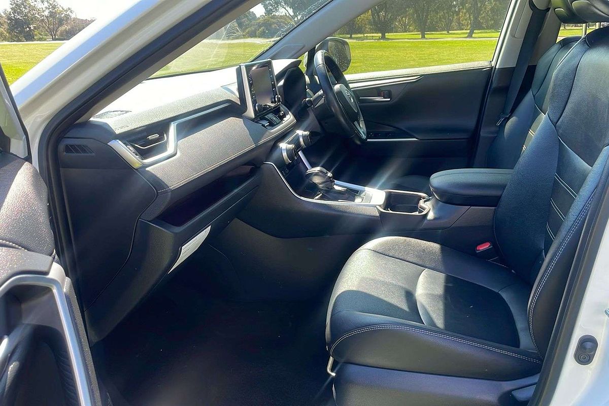 2020 Toyota RAV4 Cruiser AXAH52R