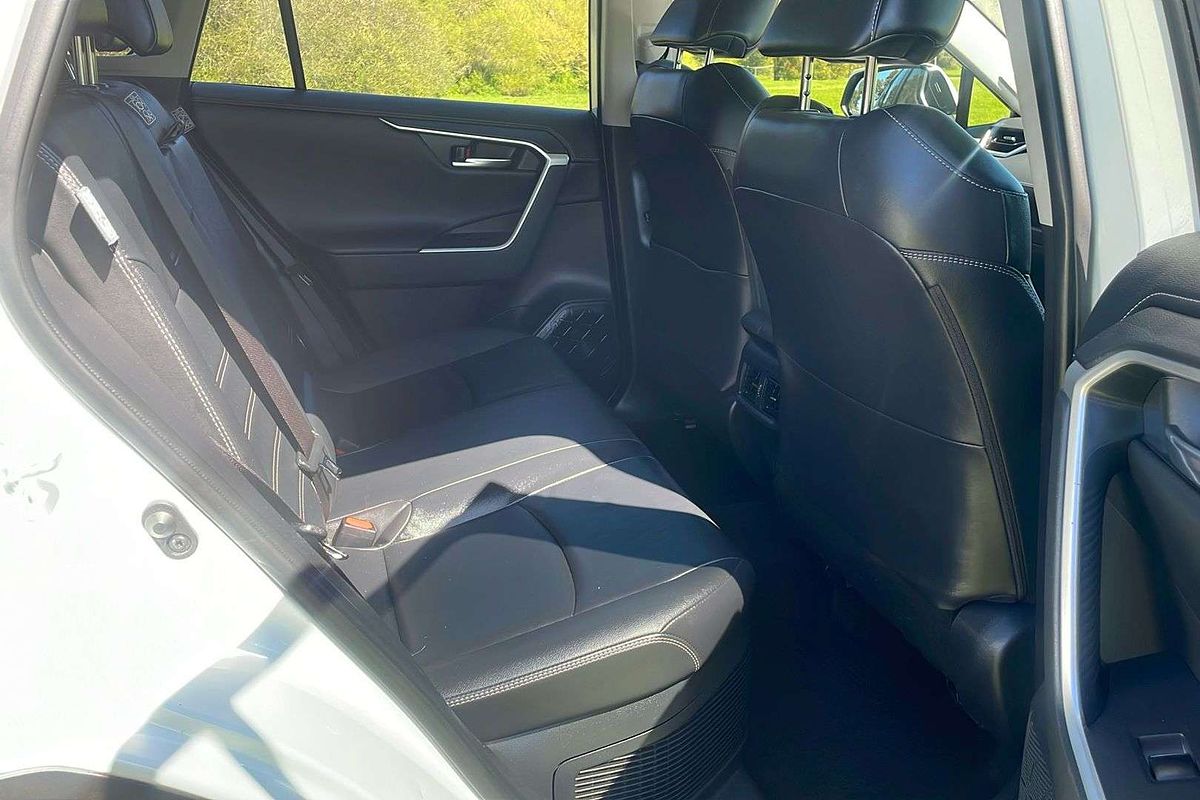 2020 Toyota RAV4 Cruiser AXAH52R