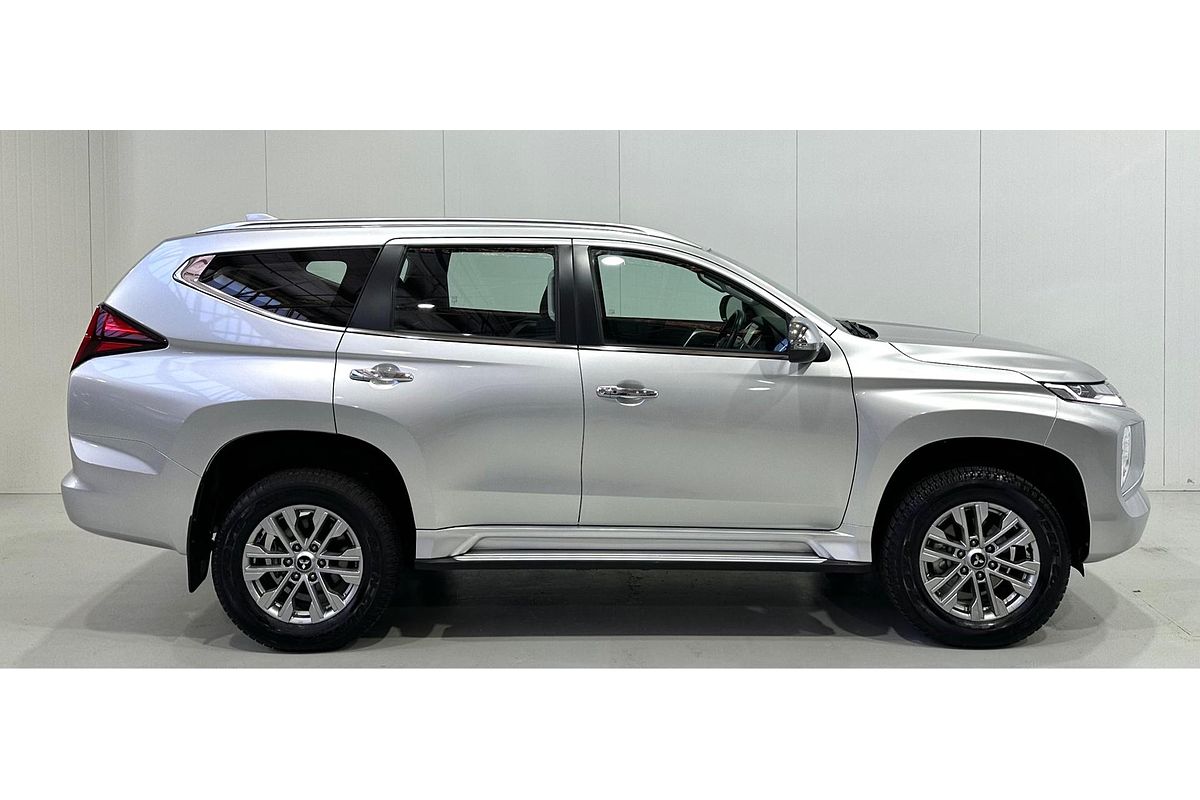 2022 Mitsubishi Pajero Sport GLX QF