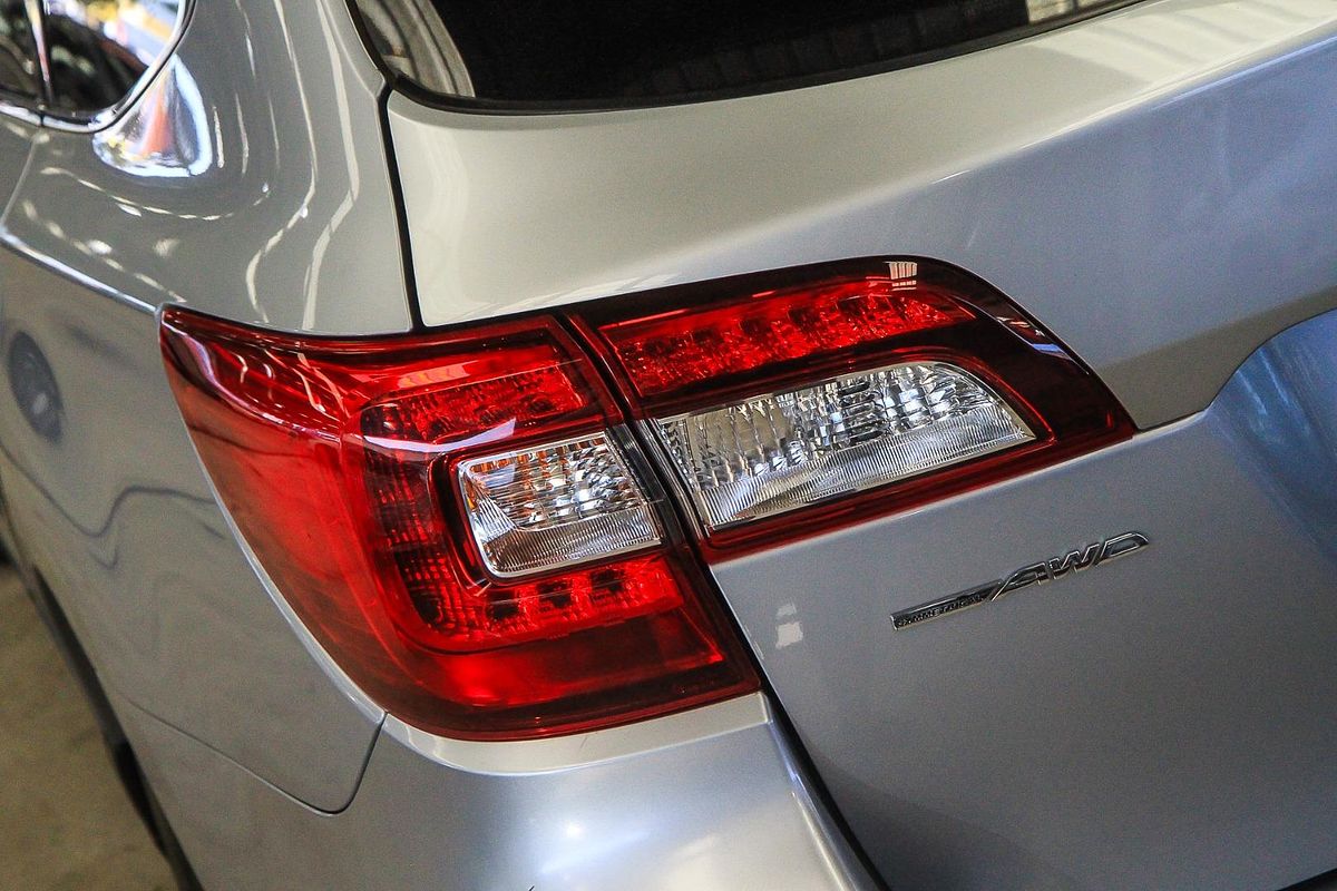 2019 Subaru Outback 2.5i 5GEN