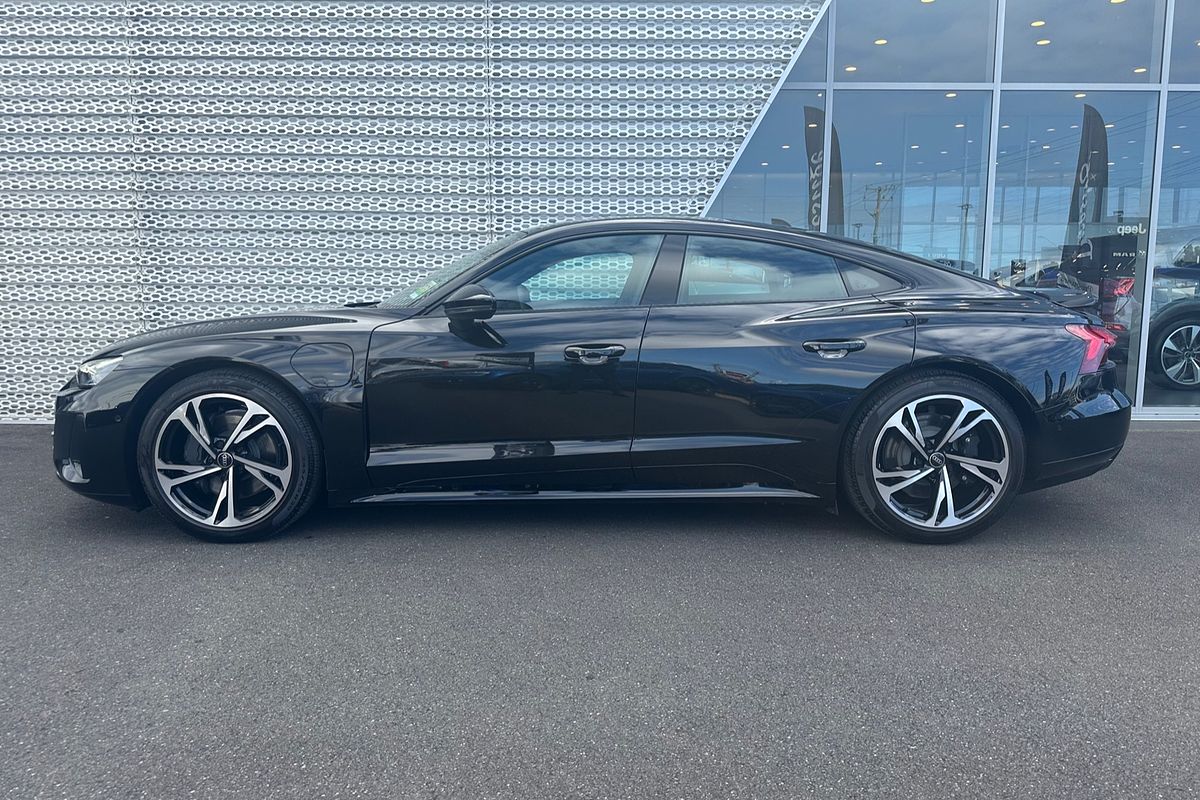 2023 Audi e-tron GT F83