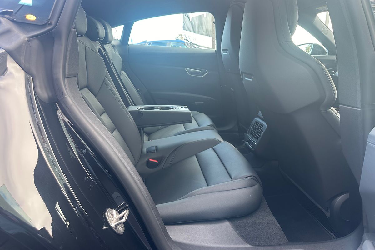 2023 Audi e-tron GT F83