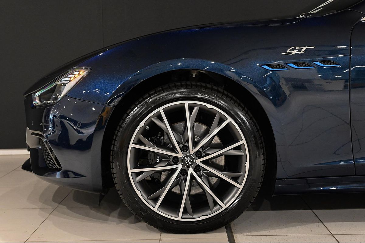2023 Maserati Ghibli GT M157
