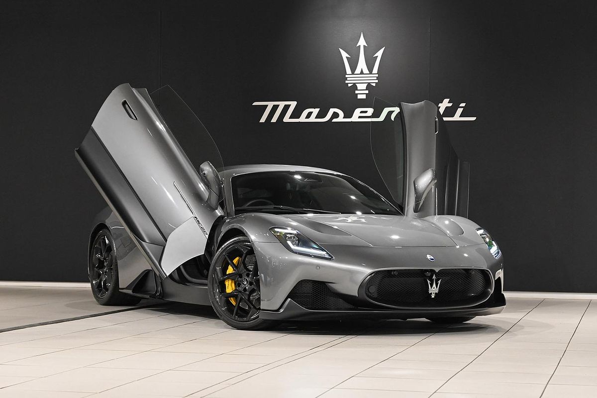 2023 Maserati MC20 M240