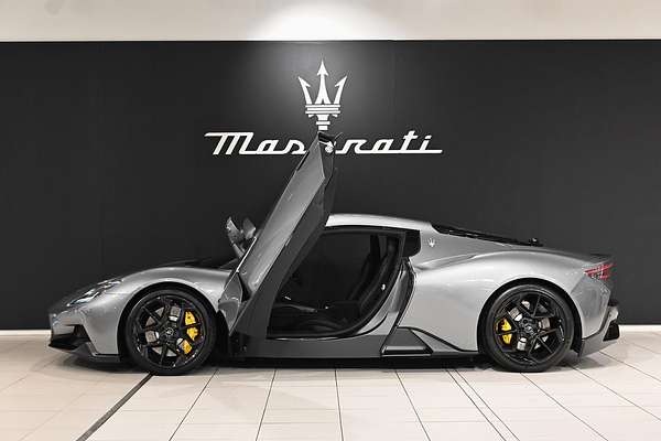 2023 Maserati MC20 M240