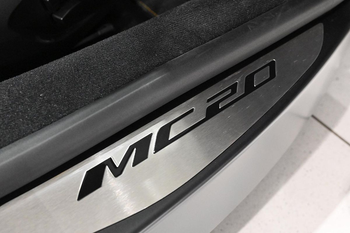 2023 Maserati MC20 M240