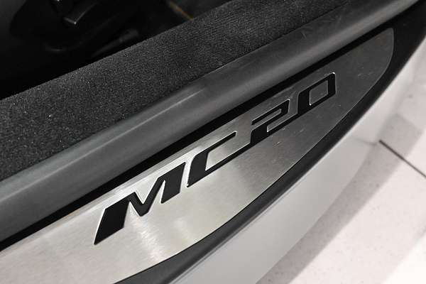 2023 Maserati MC20 M240
