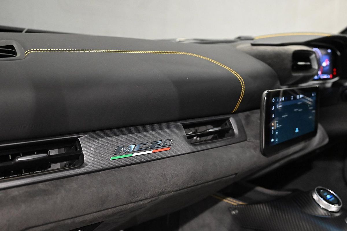2023 Maserati MC20 M240