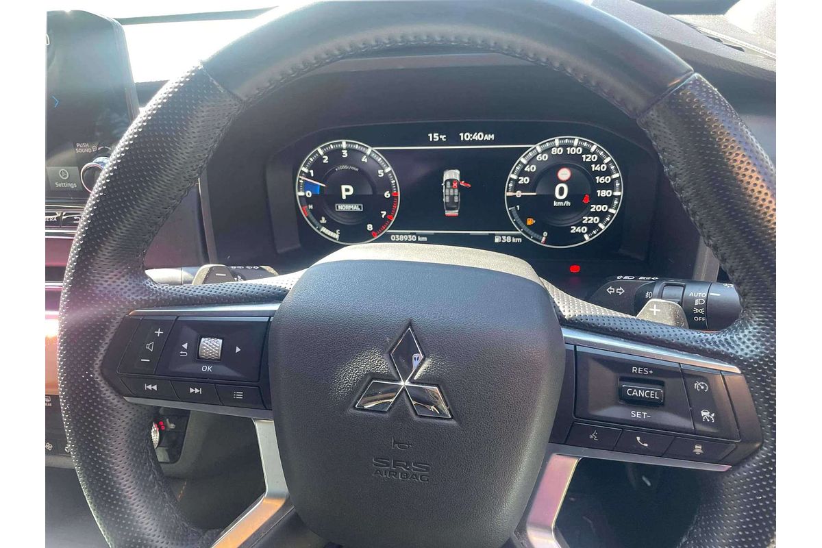 2022 Mitsubishi Outlander Exceed Tourer ZM