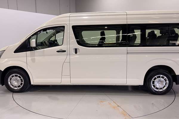 2022 Toyota Hiace Commuter GDH322R