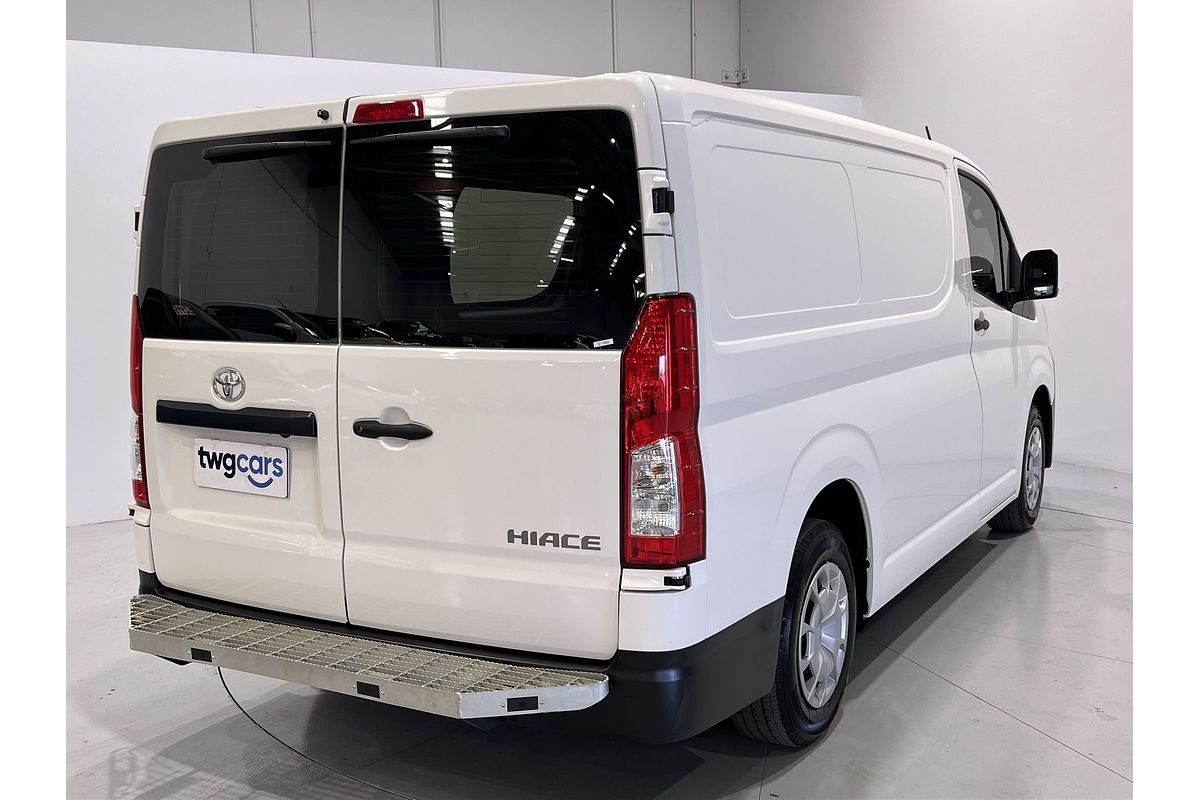 2024 Toyota Hiace GDH300R