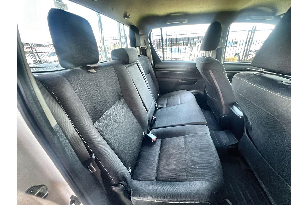 2020 Toyota Hilux SR GUN126R 4X4