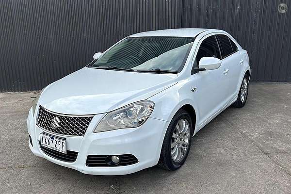 2012 Suzuki Kizashi Touring FR MY11