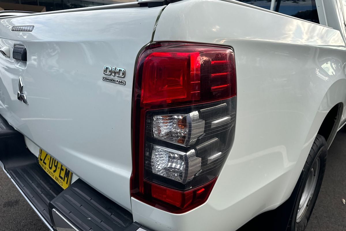 2020 Mitsubishi Triton GLX ADAS MR 4X4