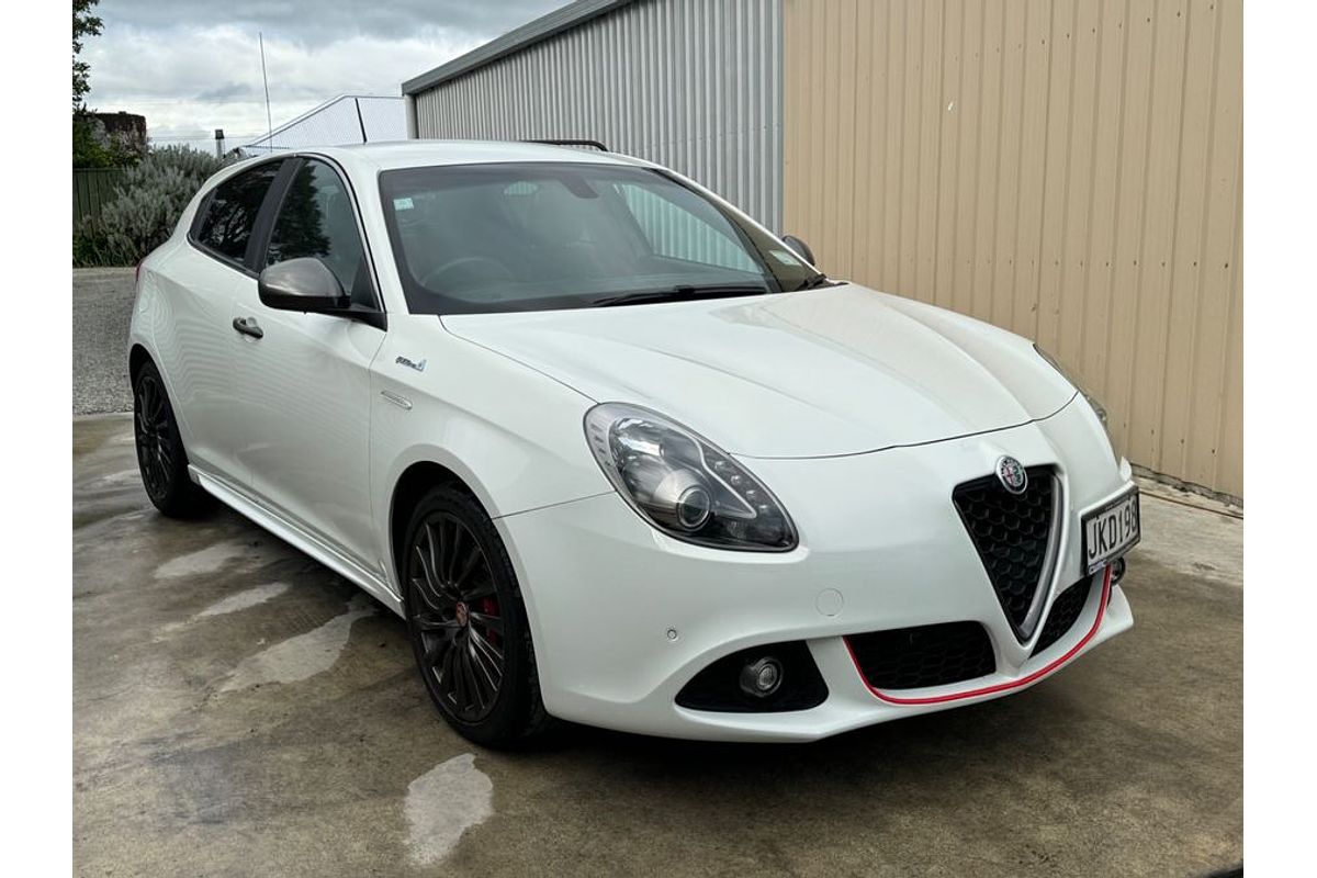 2015 Alfa Romeo GIULIETTA TCT 1.4P/6AT/HA/5DR