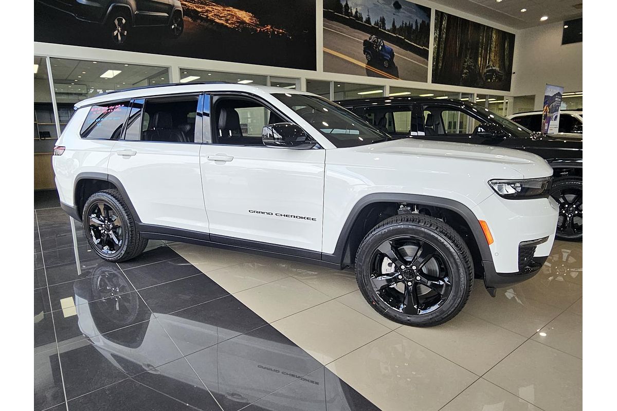 2023 Jeep Grand Cherokee Night Eagle WL