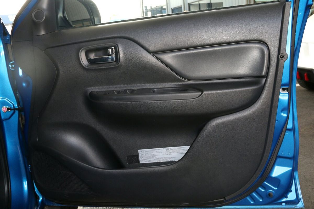 2023 Mitsubishi Triton GLX+ MR 4X4