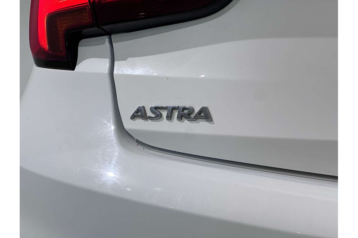 2017 Holden Astra R BK