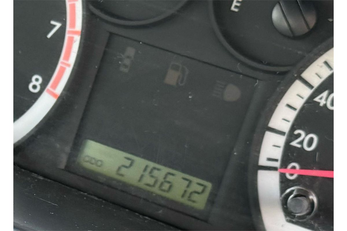 2006 Holden BARINA in HORIZON BLUE Used Sedan Hamilton BRISBANE QLD