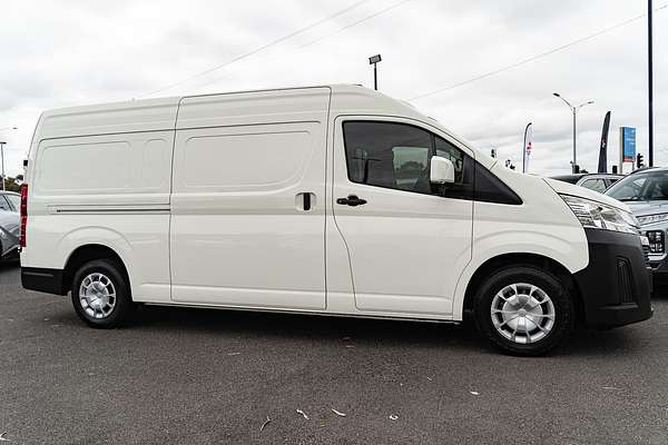 2022 Toyota Hiace GDH320R